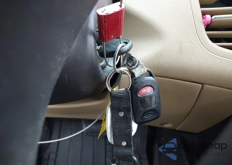 2013 Hyundai Elantra Gls from USA, damaged, VIN 5NPDH4AE2DH195779